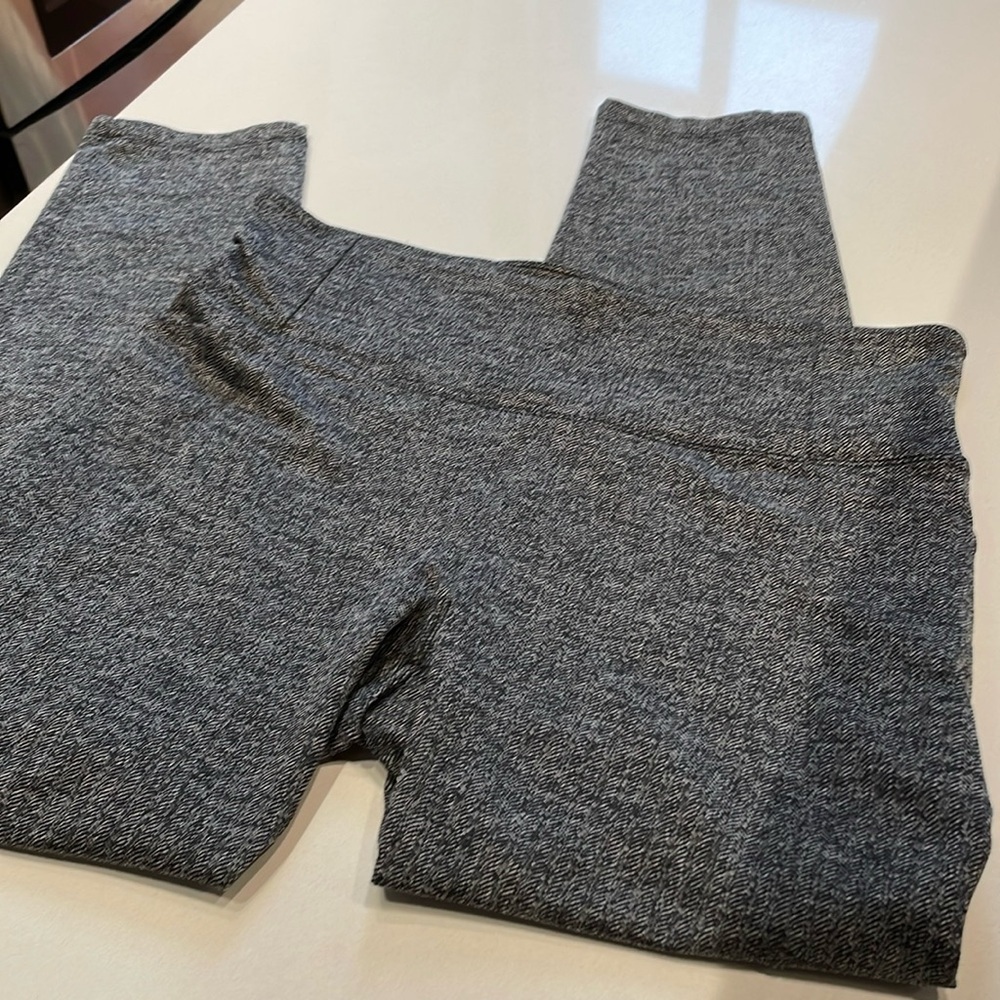 Athleta Herringbone Mid Rise Waisted Pants, Ankle Size L